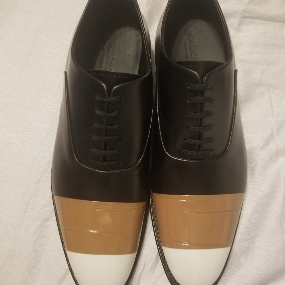 Burberry shoes
